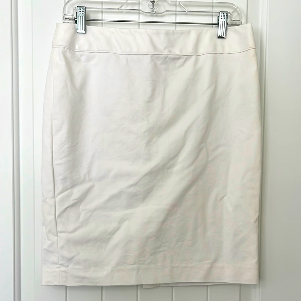 Liz Claiborne, Sz 8P, white, stretchy, preppy, pencil skirt
